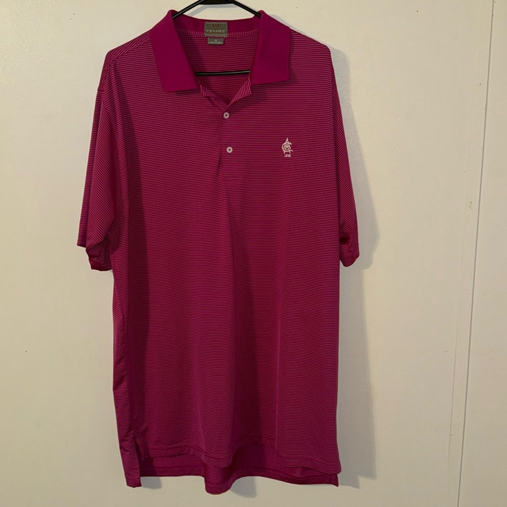XL golf shirt